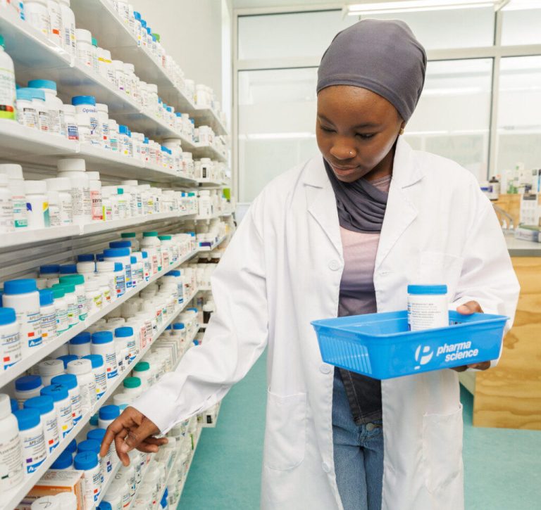 Do I Need a Certification to Be a Pharmacy Tech