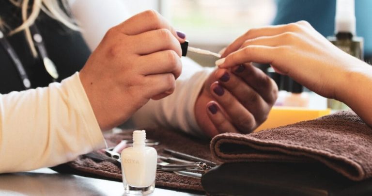 How Long Does It Take to Become a Nail Tech