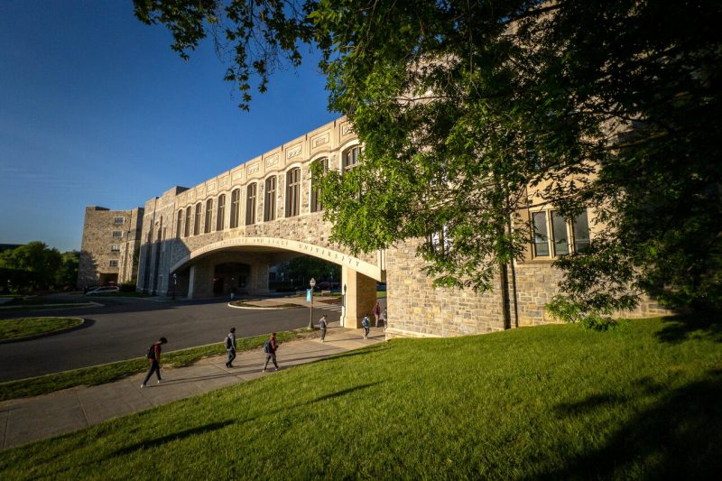 How Many Students at Virginia Tech