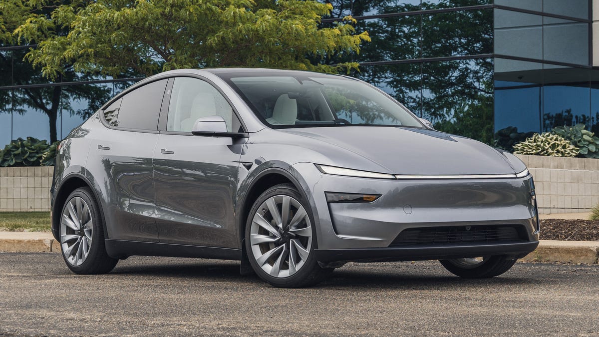 How Much Do Tesla Techs Make: Unveiling Top Salary Secrets
