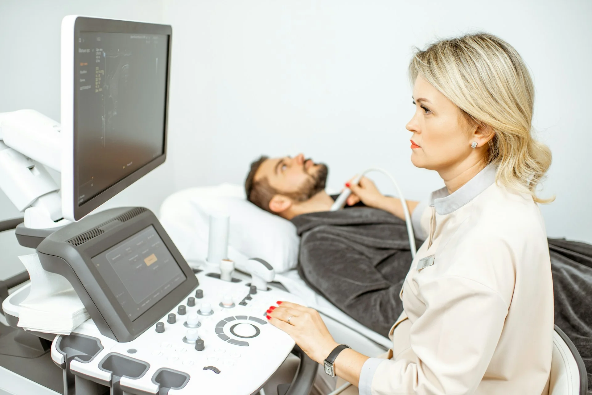 What Does a Ultrasound Tech Make: Salary Insights & Career Growth