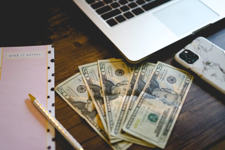 How Much Do Nail Techs Make: Unlocking Income Secrets