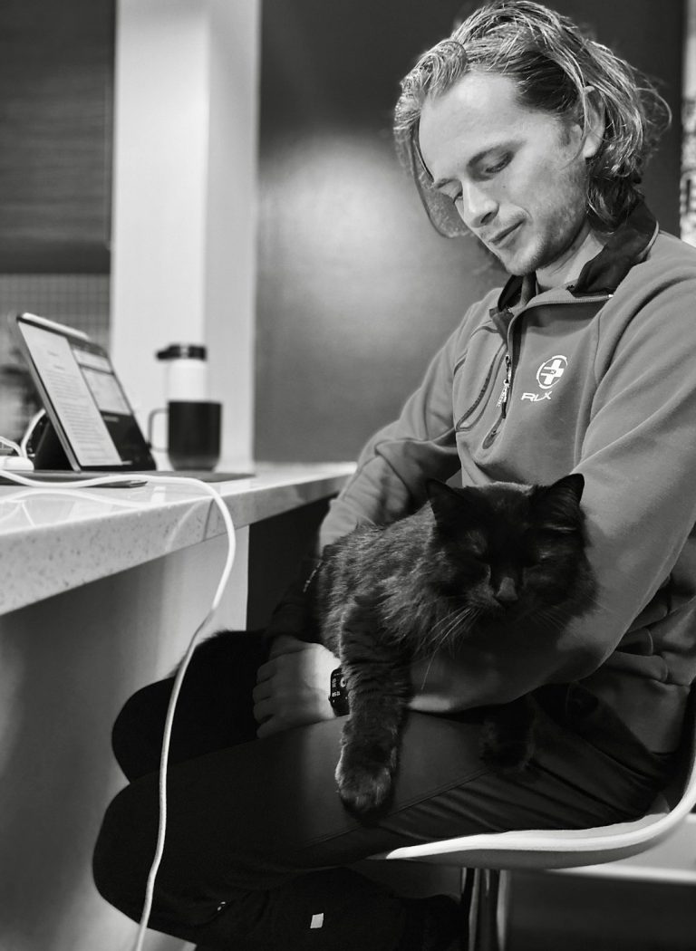 What Does a Vet Tech Do: Key Roles and Career Insights